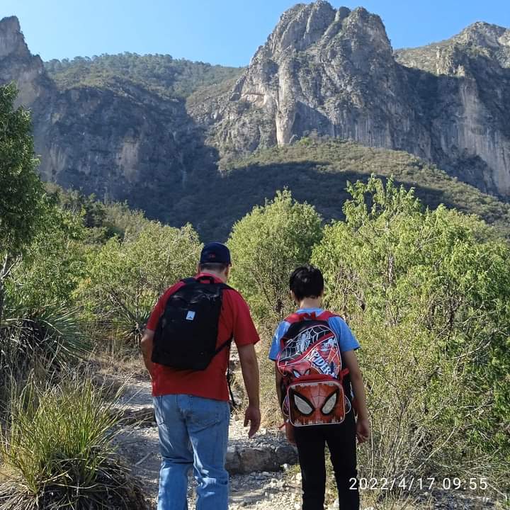 Una caminata entre padre e hijo…cañón de San lorenzo